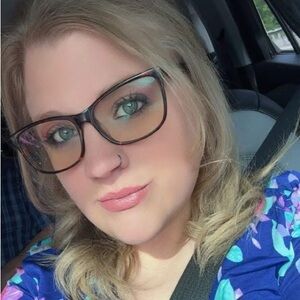 Meet your Posher, Ladeana